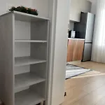 Sunny City Center Apartment